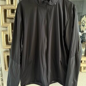 lululemon athletica Men's Charcoal Windbreaker